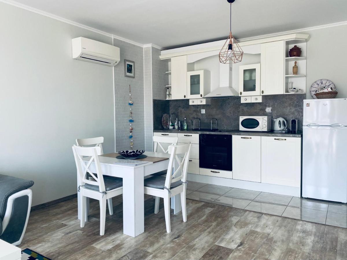 Apartments In Complex Sunny Island Deluxe Chernomorets Dış mekan fotoğraf