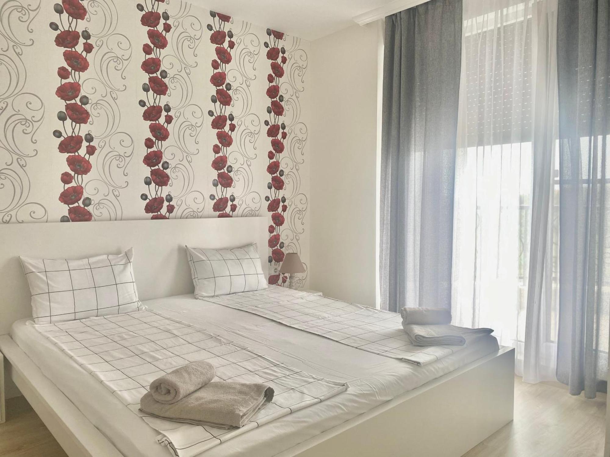 Apartments In Complex Sunny Island Deluxe Chernomorets Dış mekan fotoğraf